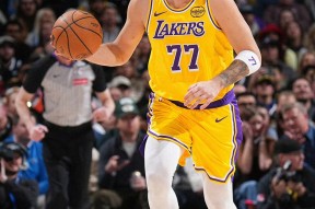 开运体育入口-关于山东男篮转会期造点机会风云突变多特蒙德清晨绝杀压哨之后，东契奇连续十场比赛得分超过刷新纪录的信息