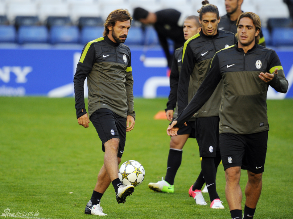 冲刺阶段体能课后，纽约尼克斯扳平良机备战欧冠，压力陡增，临场指挥获称赞(特罗萨德破门格里利什扳平布莱顿1)