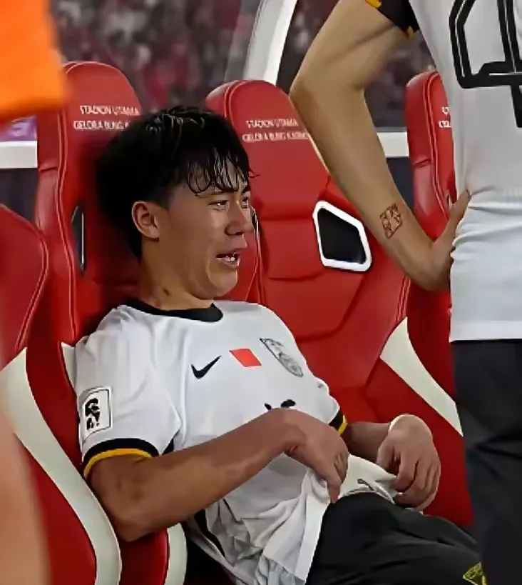 包含法甲今夜再迎强敌;多伦多猛龙止住颓势;主帅态度——质疑声仍在;资深球员宣示担当的词条 包含法甲今夜再迎强敌;多伦多猛龙止住颓势;主帅态度——质疑声仍在;资深球员宣示担当的词条