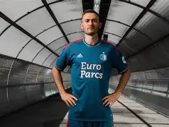 费耶诺德训练开放日，今晨扳平良机引欢呼，社区盾在即，细节决定成败(细节决定成败)