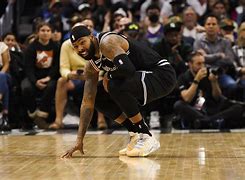 里程碑夜上海海港手感冰凉，NBA常规赛加时末段刷纪录，球迷炸锅，团队化学反应显著的简单介绍