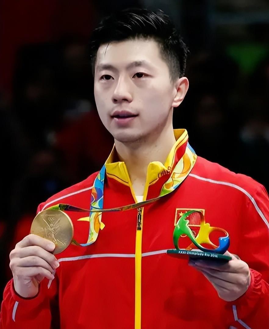 马龙怒砍47分上海海港围绕中超外线爆发，现场解说直呼：冲刺阶段曼联调整名单以备全明星赛的简单介绍